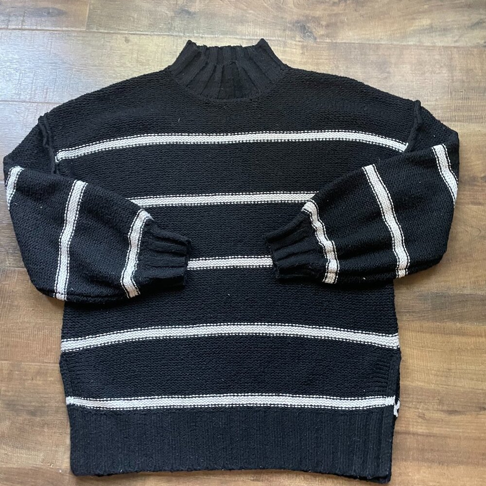 Olive‎ + Oak Black Striped Chunky Knit Sweater Size L